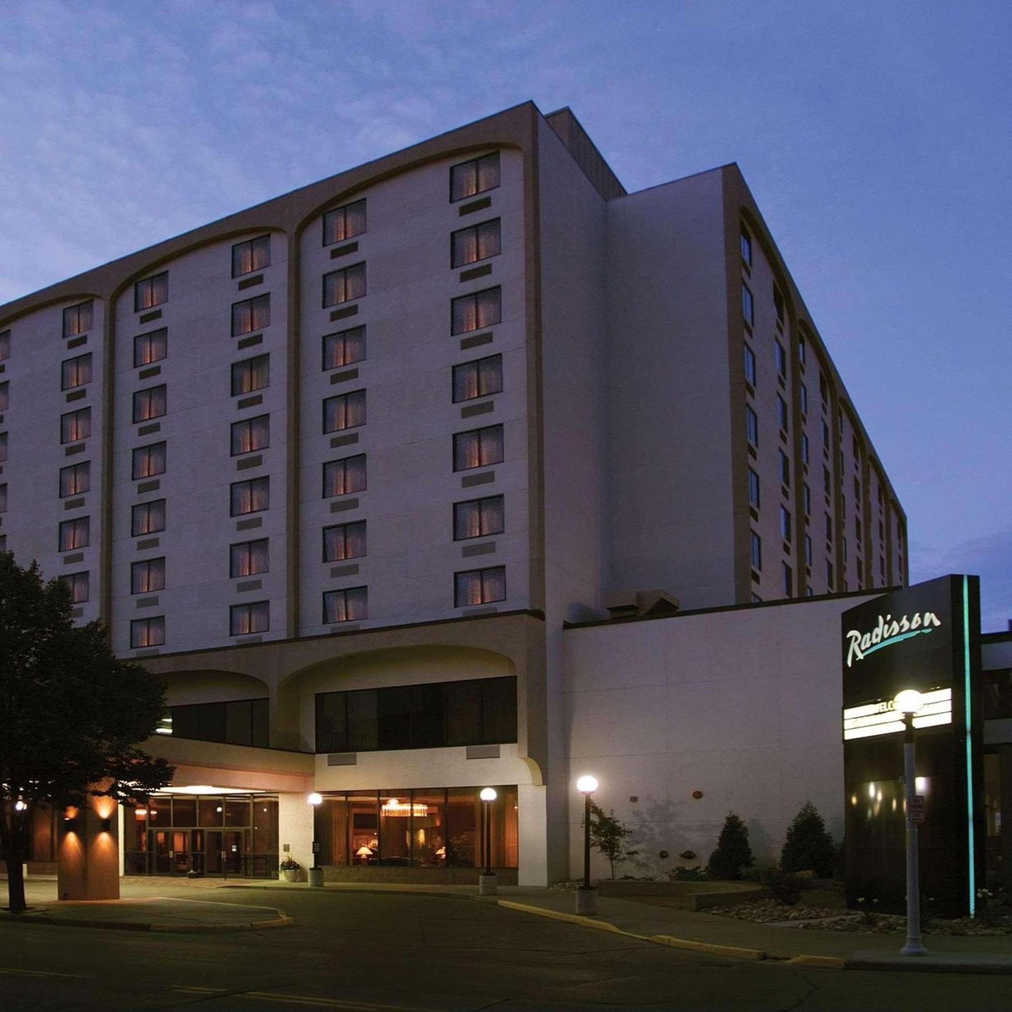Radisson Hotel Bismarck  Kültér fotó
