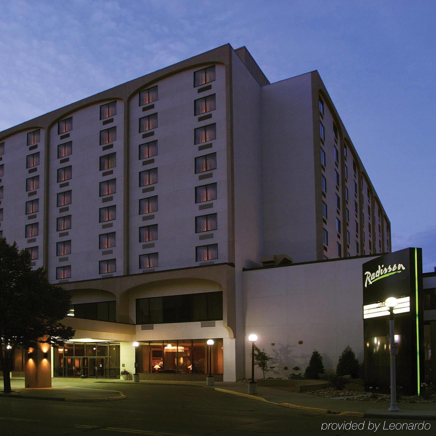 Radisson Hotel Bismarck  Kültér fotó