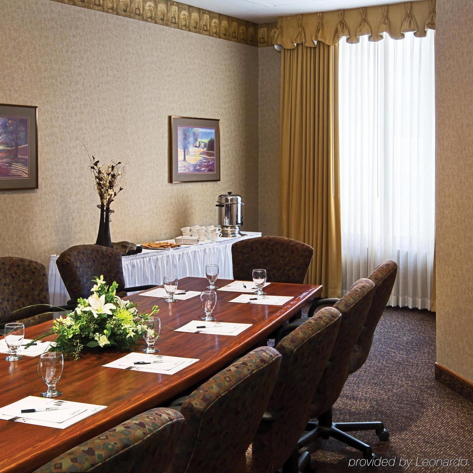 Radisson Hotel Bismarck  Üzleti fotó